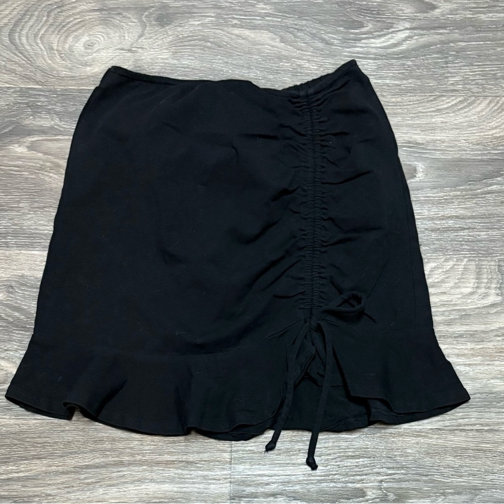 Adorable Black Skirt!